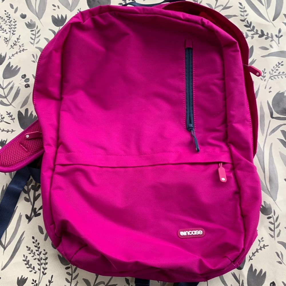 Incase fuchsia padded laptop backpack